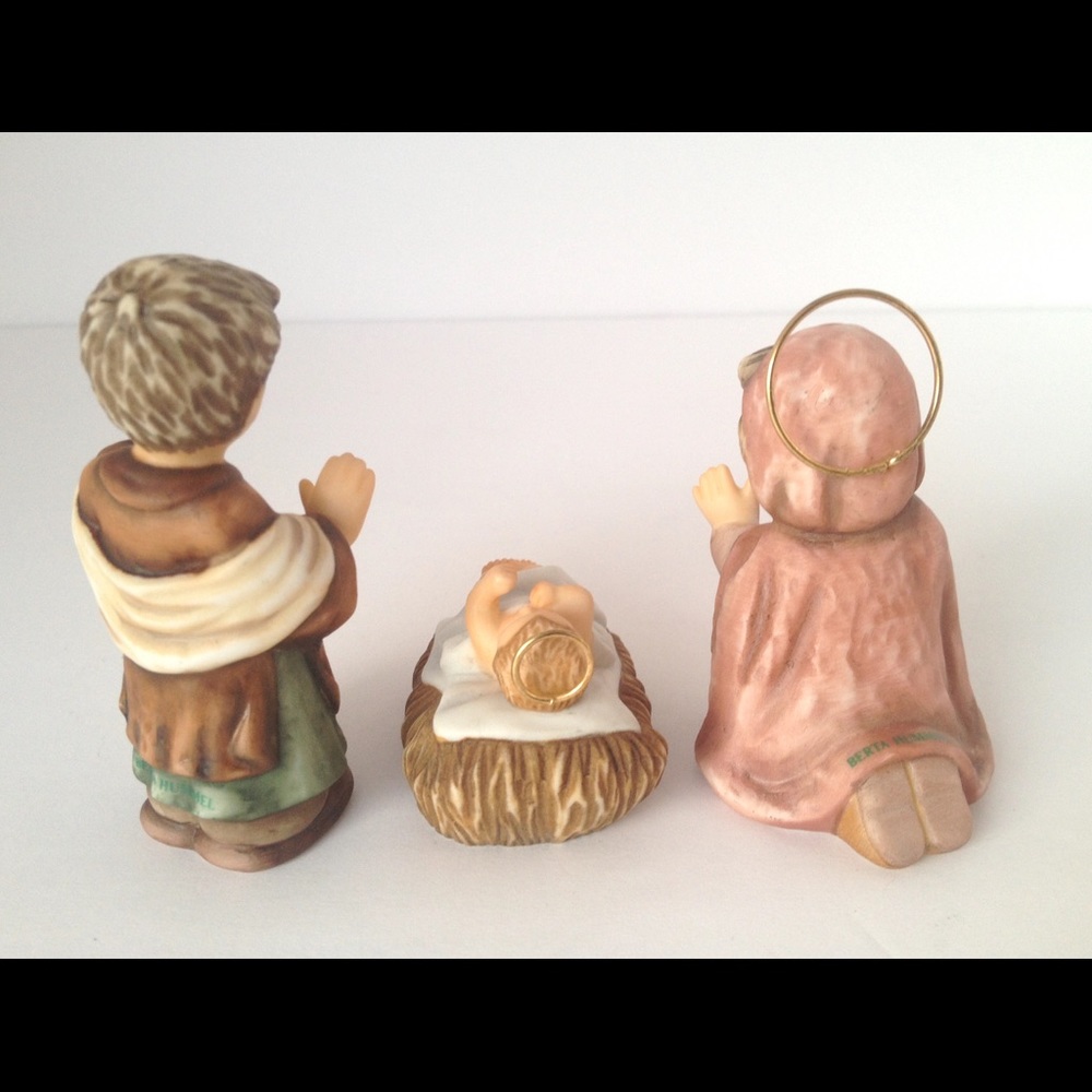 BERTA HUMMEL OLD WORLD HEIRLOOM CLASSICS NATIVITY - “RARE” - Picture 2 of 8